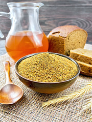 Malt in bowl on wicker napkin