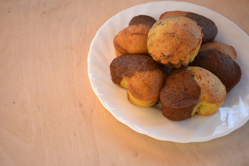 Cupcakes on a platter.