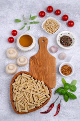 Dry pasta with vegetables