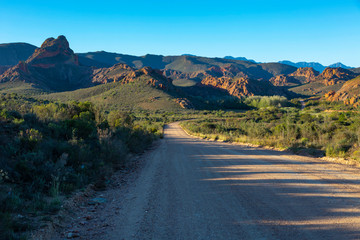 Gravel road between Bosluiskloof Pass and Seweweekspoort