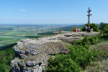 Fototapeta na wymiar Doppelkreuz auf dem Staffelberg bei Bad Staffelstein