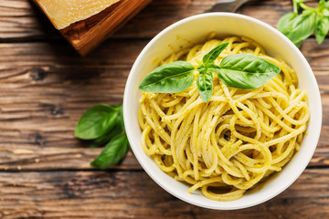 ligurian spaghetti with basil