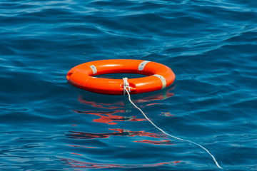 Bouée en mer