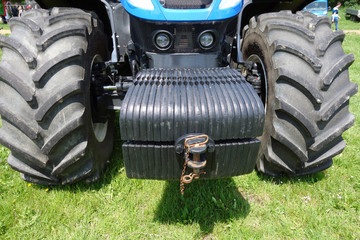 Tractor weight on the front