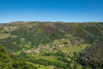 Obraz premium Viewpoit of Sistelo's terraces