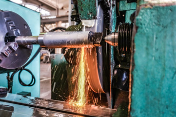 Grinding on the machine, high-precision machining of parts with an abrasive wheel on a circular grinding machine with cooling.