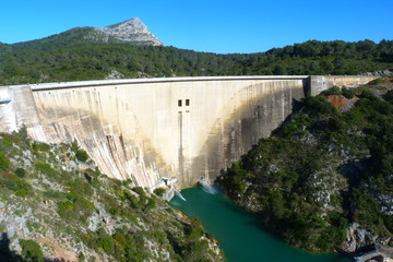 Barrage de Bimont