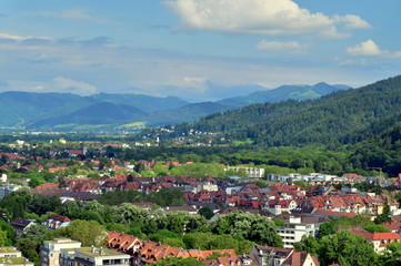 Fototapeta na wymiar Blick auf Freiburg und das Dreisamtal