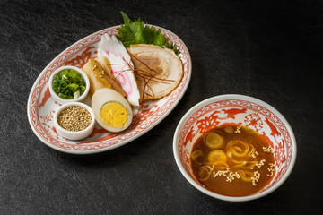 冷やしラーメン  ざるラーメン　 soy sauce cold noodle ramen