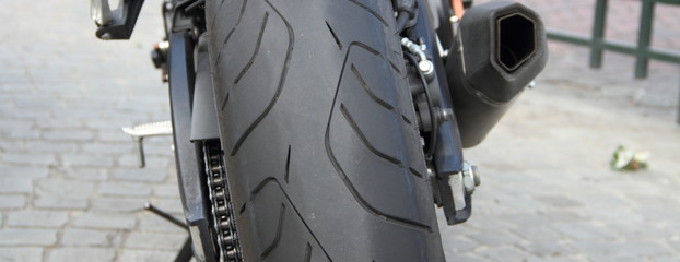 neues Motorradauspuff © maho