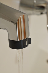 洗面台と蛇口 2