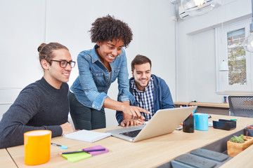 Business woman in start-up team has an idea