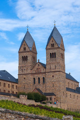 Obraz premium Die Abtei St. Hildegard bei Rüdesheim im Rhiengau