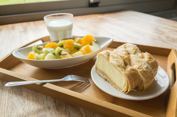breakfast with fruit and cake