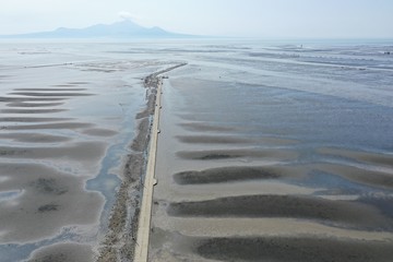 A road that sinks into the sea at high tide (Nagabeta-Kaisyouro)