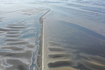 A road that sinks into the sea at high tide (Nagabeta-Kaisyouro)