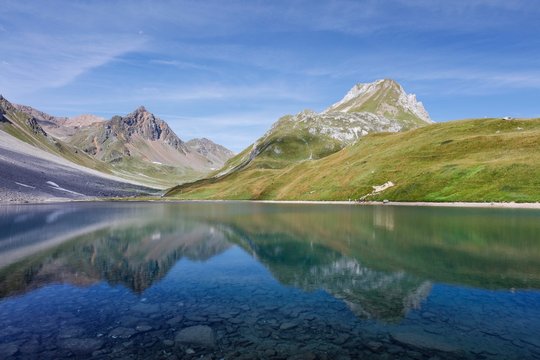 View from Aelplisee lake to Parpan Weisshorn and Rothorn mountains, Canton of Graubunden, Switzerland, Europe