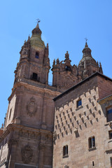 Fototapeta na wymiar Monumentos religiosos de Salamanca, España.