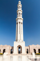 Fototapeta premium Minaret of Sultan Qaboos Grand Mosque in Muscat, Oman