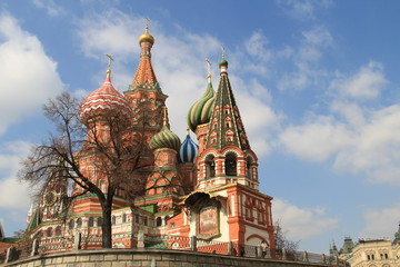 Fototapeta na wymiar View of the St. Basil s Cathedral in Moscow.