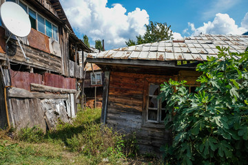 Fototapeta na wymiar Khulo, Adjara region, Georgia. Locals old wooden house