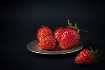 fresh strawberries in a bowl