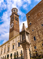Fototapeta na wymiar Torre dei Lamberti in Verona, Italy