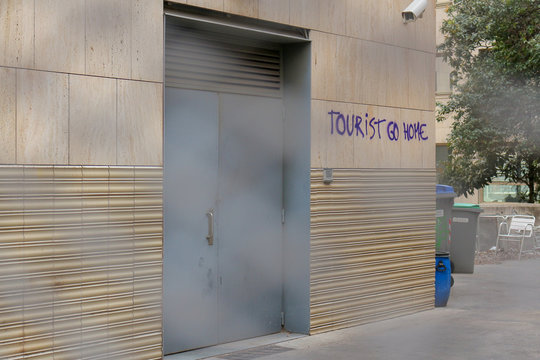 Turistas a su casa