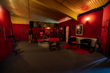 SM Studio rot schwarz