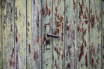 Tür muss gestrichen werden