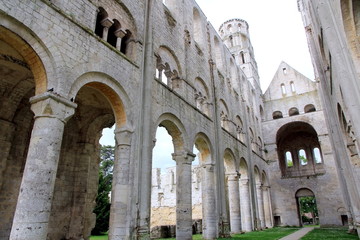 Fototapeta na wymiar Abbaye de Jumièges en Normandie