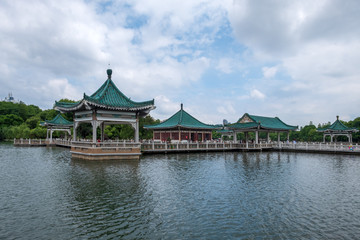 Fototapeta na wymiar East Lake - Wuhan - Hubei -Cina