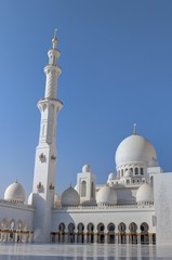 Fototapeta na wymiar Abou Dhabi au moyen-orient