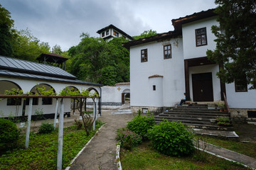 Fototapeta na wymiar Beautiful old Cerepis monastery in Bulgaria