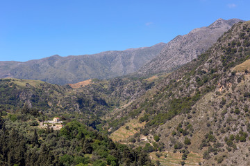 Obraz premium Cemetery in the mountains
