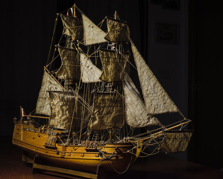 modeling: English brig - wooden sailing ship