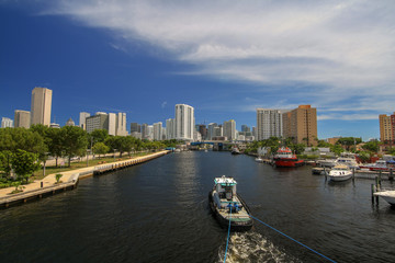 Fototapeta na wymiar miami river cityscape
