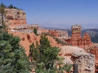 View of impressive layered red rock formations seen from Ponderosa Point, Bryce Canyon National Park.