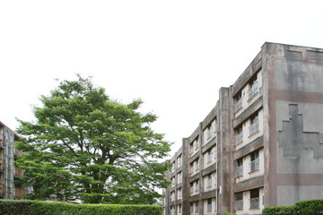 Obraz na płótnie Canvas 昭和レトロな築50年以上のアパートや集合住宅