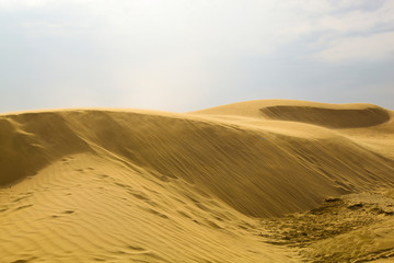 Fototapeta na wymiar Singing dunes