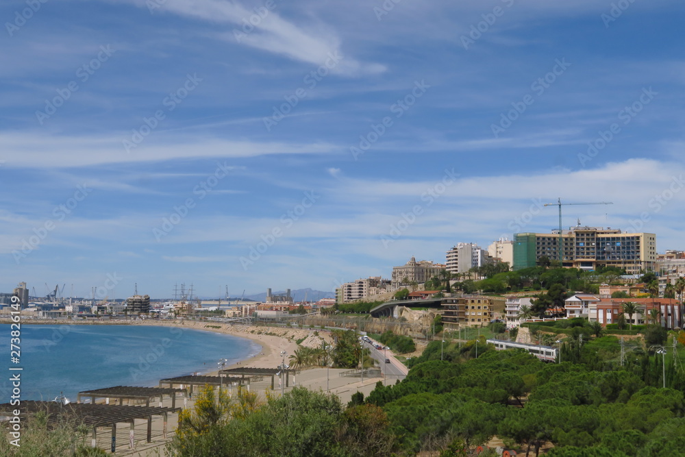 Canvas Prints bord de mer ensoleillé à tarragone, espagne