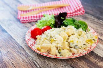 Scallops with melted leeks and basmati rice