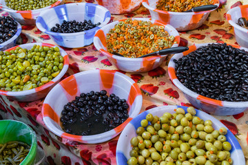 Pickles and olives at local market in Amman, Jordan. Middle East. - obrazy, fototapety, plakaty