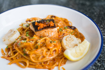 spaghetti with smoked salmon