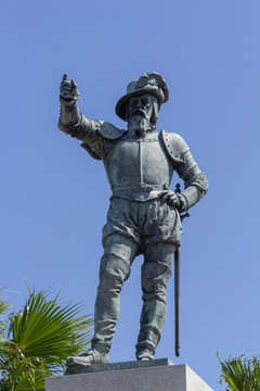 Ponce de Leon statue