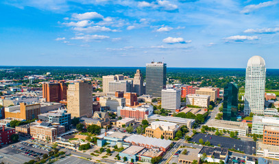 Fototapeta premium Winston-Salem North Carolina NC Drone Skyline Aerial