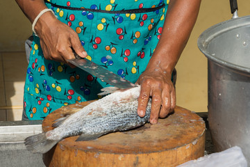 prepare fresh fish before cooking