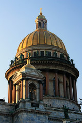 Obraz premium The dome of St. Isaac's Cathedral in St. Petersburg