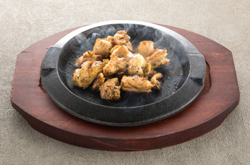 鶏もも肉の炭火焼き