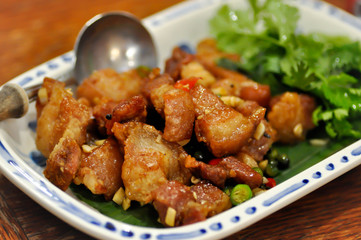 deep fried pork dish, fried pork